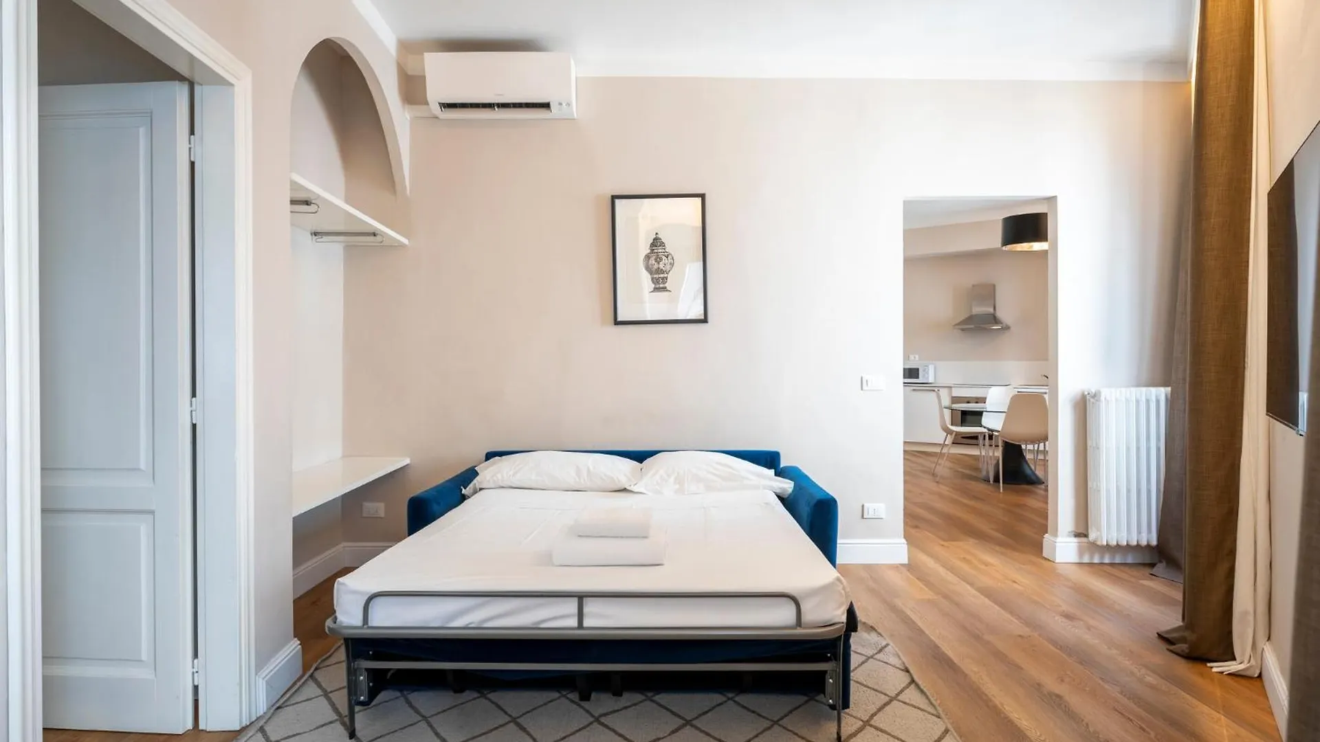 Florence Eye Accomodations 0*,